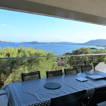 Magnifique Avec Vue 180° Sur La Baie De Pinarello Et Piscine Chauffee Villa